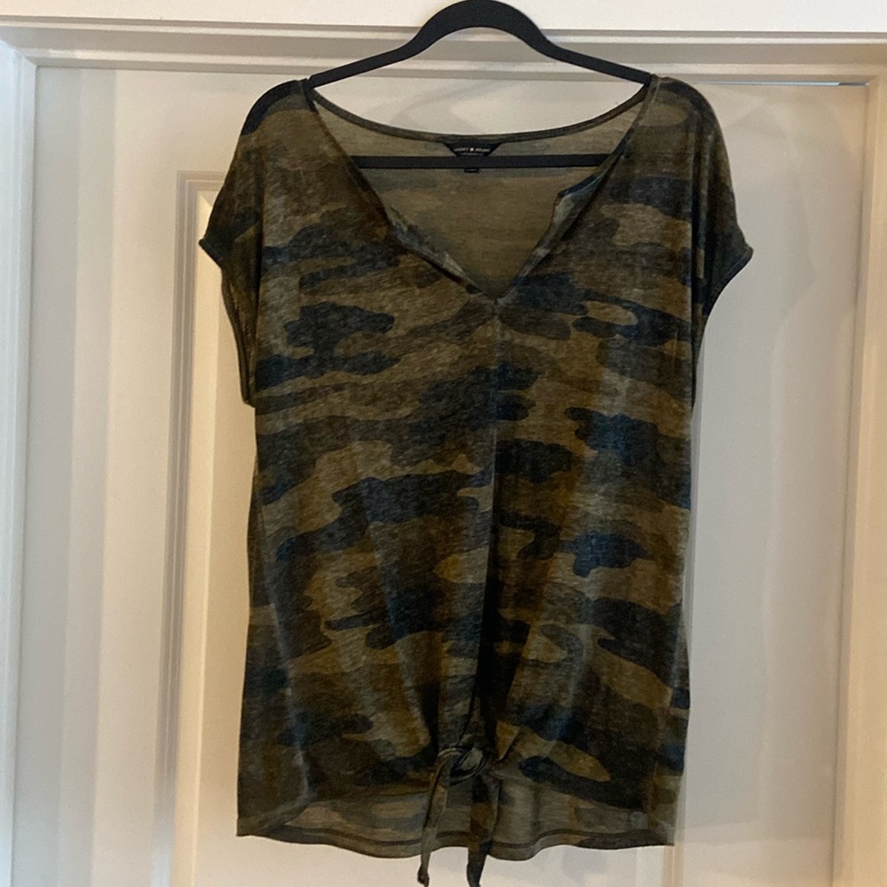 Camo Tie front Tee